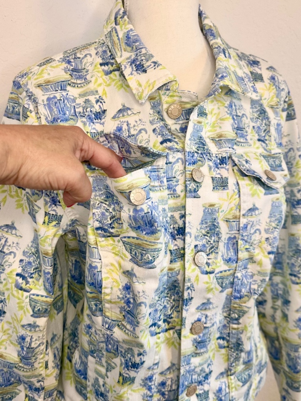 Talbots Floral Watercolor Print Jean Jacket, Size L - Picture 5 of 13